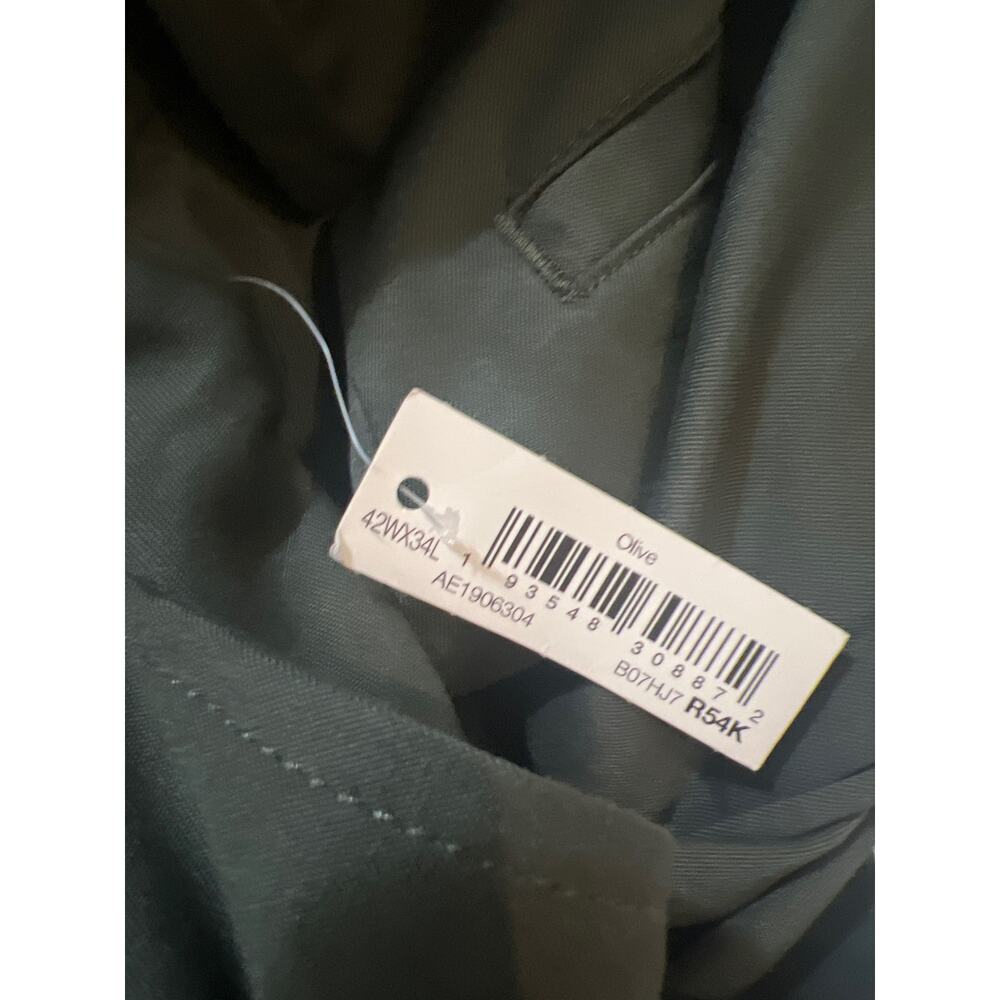 Men's Amazon Essentials Classic Fit Pants Olive NWT Size 42W X 34L - Picture 10 of 10